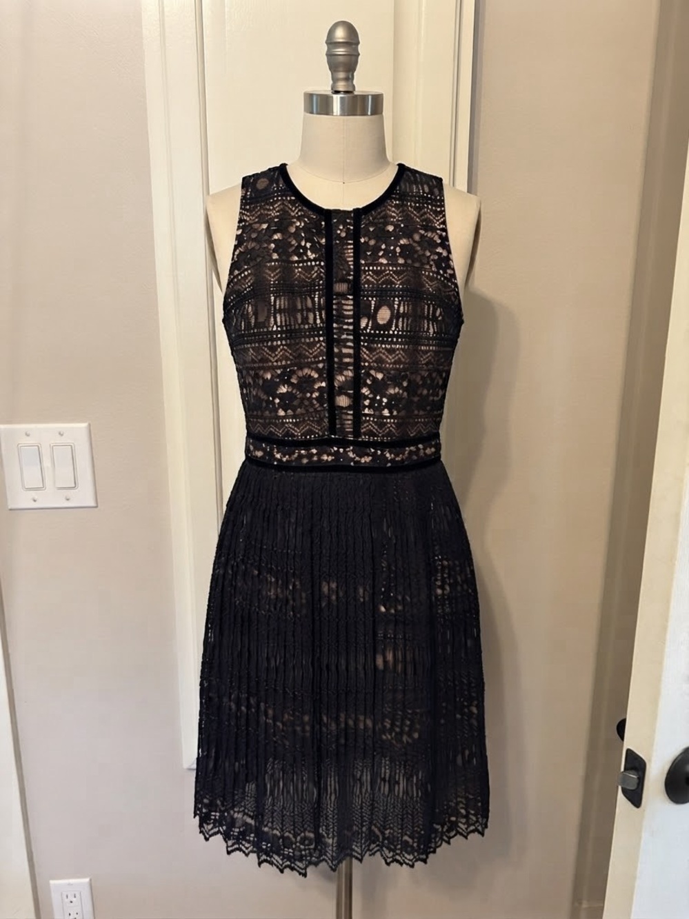 Ava & Aiden Black Lace Sleeveless Fit-and-Flare Dress